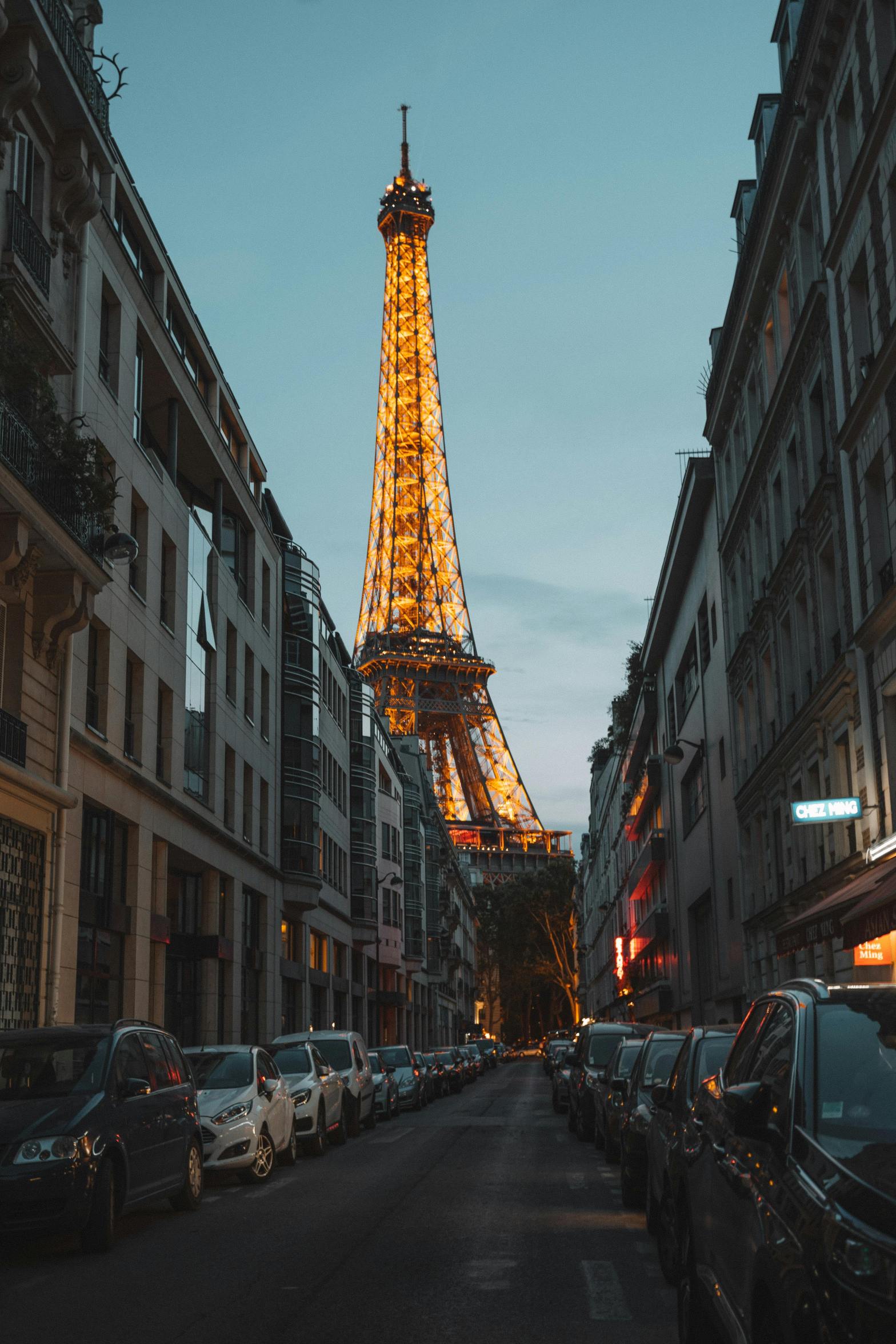 Enchanting views of Paris in evening from a narrow street lane